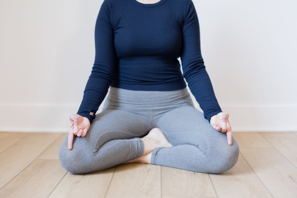 Hands in Shuni Mudra