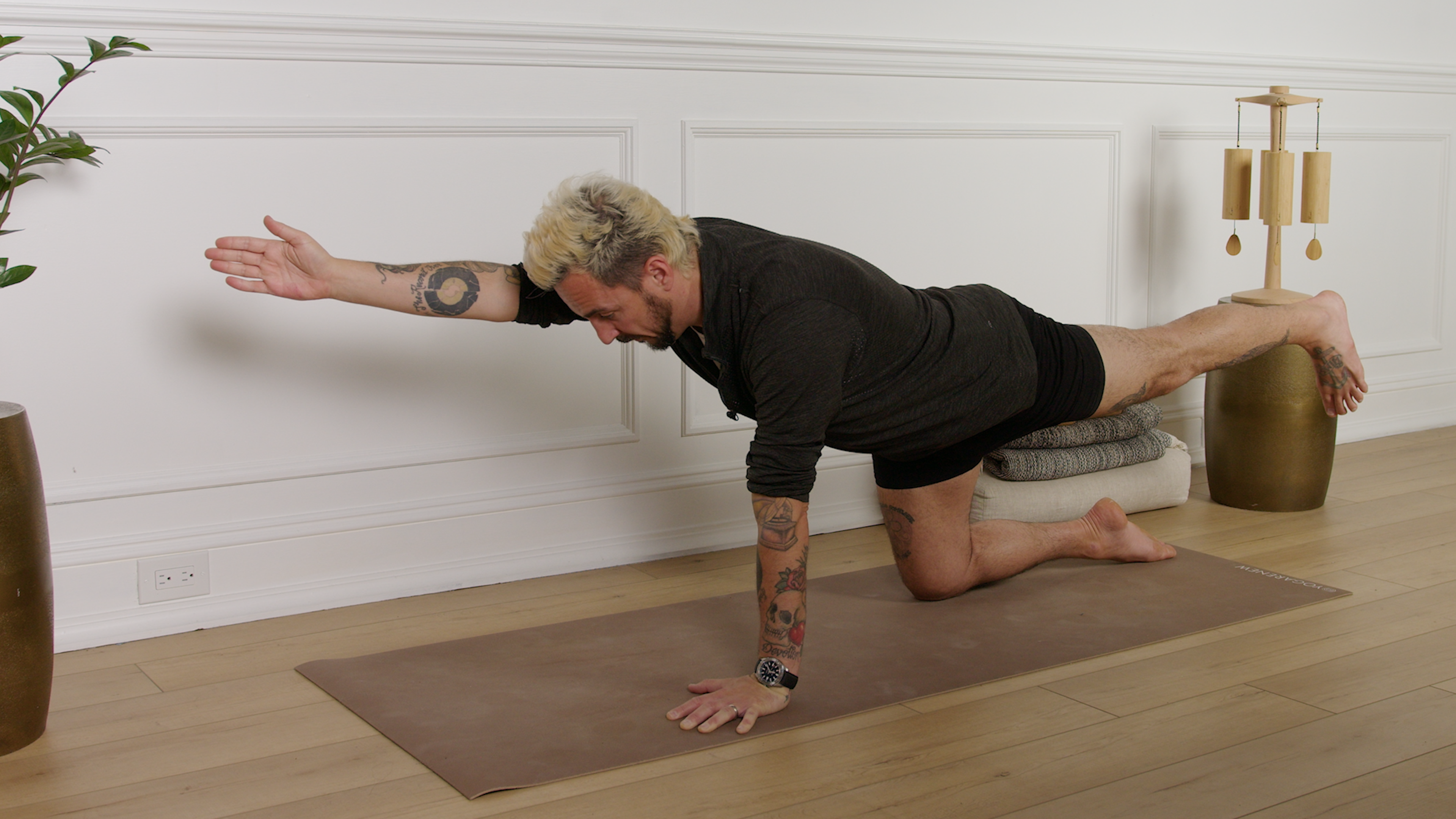 Balancing Table Pose